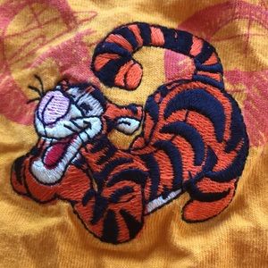 Tigger tshirt
